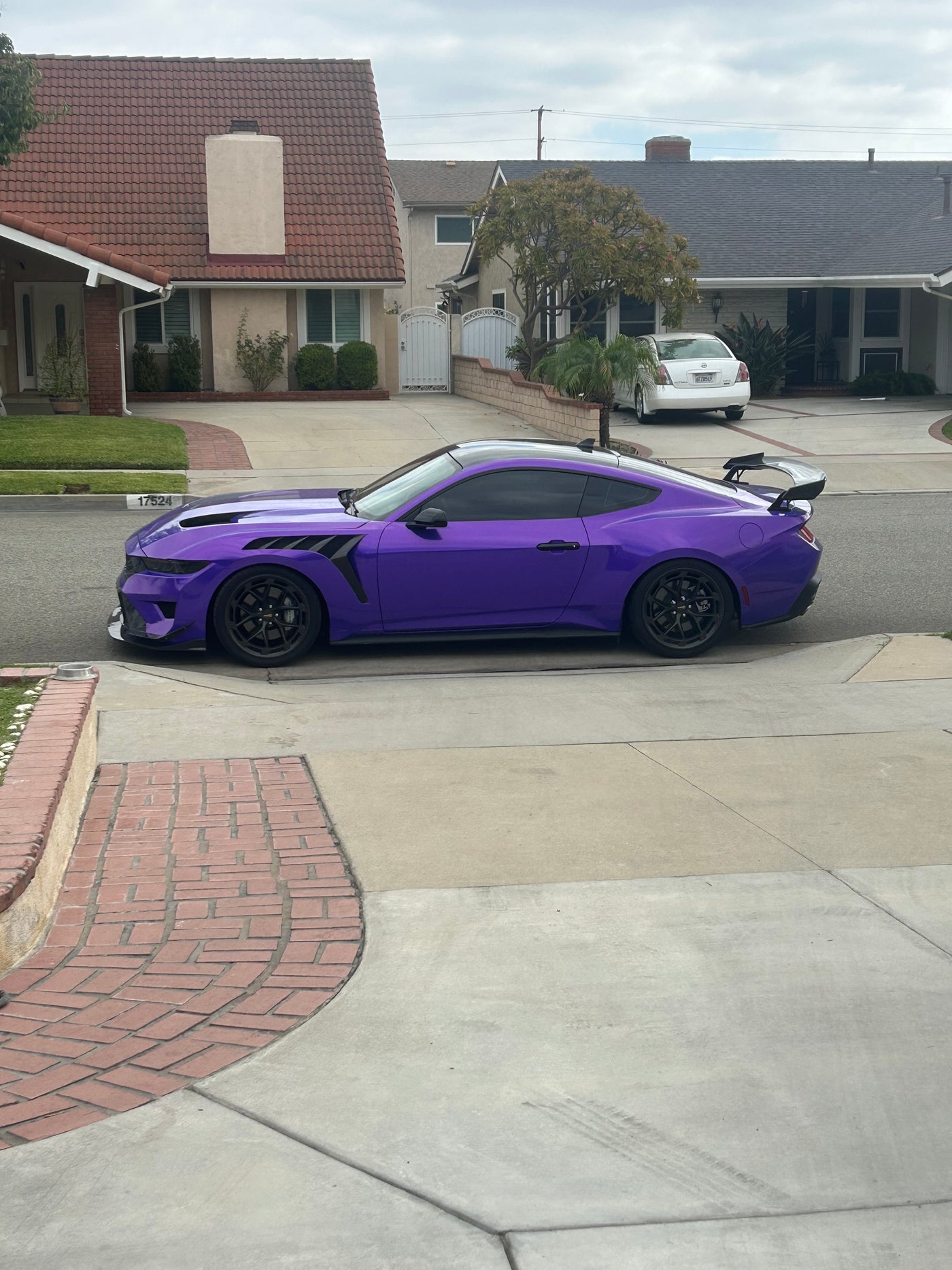 GT4-R Carbon Fiber Wing