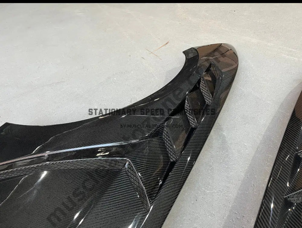 Mustang GTD carbon fiber fenders for 2018–2023 models