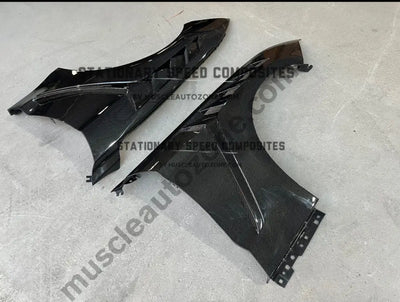 Mustang GTD carbon fiber fenders for 2018–2023 models