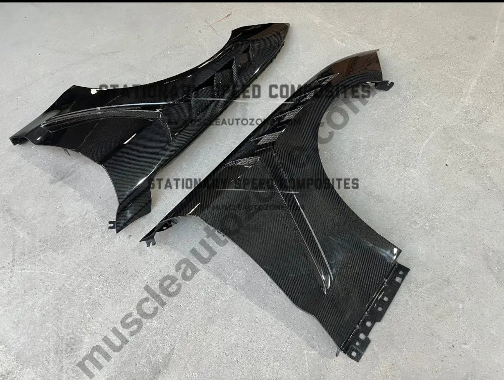 Mustang GTD carbon fiber fenders for 2018–2023 models