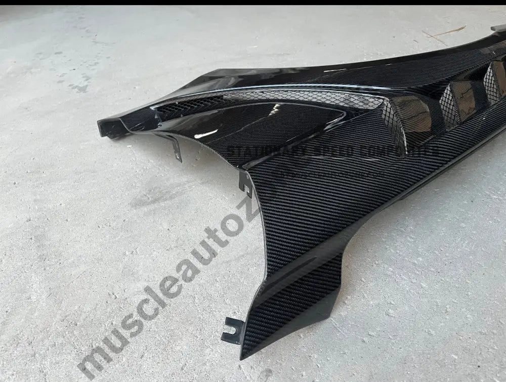 Mustang GTD carbon fiber fenders for 2018–2023 models