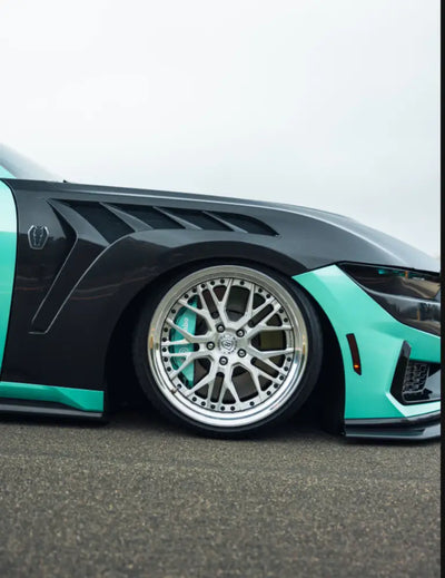 S650 Mustang carbon fiber GTD fenders with widebody fit